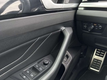 Volkswagen Arteon Fastback Facelifting 2.0 TDI 200KM 2023 Volkswagen Arteon Shooting Brake TDI 4Motion 200KM R-Line Webasto Panora, zdjęcie 15