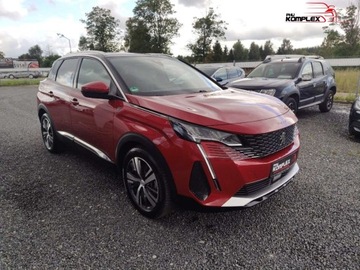 Peugeot 3008 II Plug-In Hybrid Facelifting 1.6 HYBRID 225KM 2021 Peugeot 3008 1.6 HYBRID 225 KM Automat Wersja Road Trip FVAT 23 1.6 225KM, zdjęcie 2