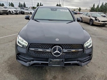 Mercedes GLC 2022 Mercedes-Benz GLC 2022 MERCEDES-BENZ GLC COUPE 300 4MATIC 2.0 Benzyna 255KM, zdjęcie 4
