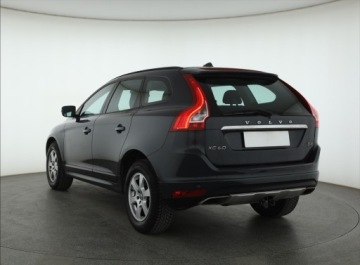 Volvo XC60 I SUV Facelifting 2.0 D4 DRIVE-E 181KM 2015 Volvo XC60 D4, Salon Polska, Serwis ASO, 178 KM, zdjęcie 3