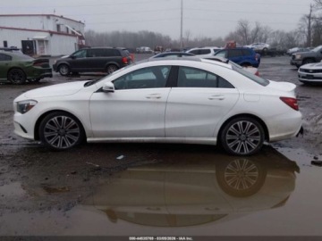 Mercedes CLA C118/X118 2019 Mercedes-Benz CLA 2019 r., 2,0L 4 MATIC 2.0 Benzyna 208KM, zdjęcie 13