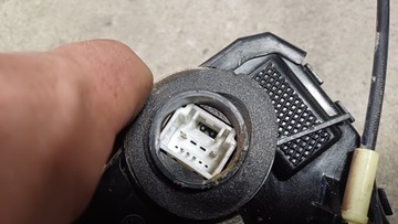 DAIHATSU TERIOS II ZÁMEK DVEŘE LEVÝ PŘEDNÍ EVROPA 5 PIN