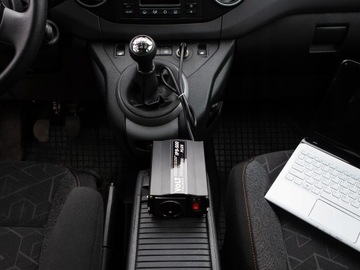 АВТОМОБИЛЬНЫЙ ПРЕОБРАЗОВАТЕЛЬ 24 В 230 В НАПРЯЖЕНИЕ 500 Вт PL