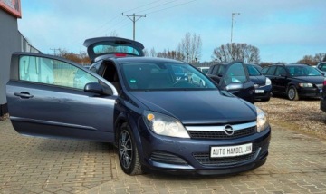Opel Astra H Hatchback 5d 1.4 TWINPORT ecoFLEX 90KM 2008 Opel Astra Opel Astra GTC 1,4 Ben 90km 1.4 Benzyna 90KM, zdjęcie 23