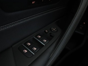 BMW Seria 5 G30-G31 Touring Plug-In 2.0 520e 204KM 2021 BMW 520 FV23 520e PHEV Automat Panorama Navi, zdjęcie 35