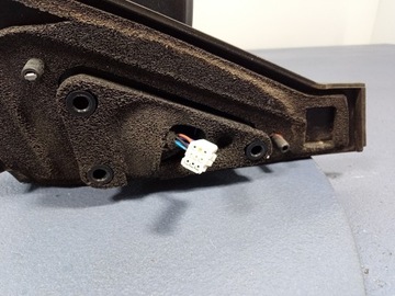 MAZDA 5 I CR ZRCÁTKO LEVÉ 3 PIN 25E
