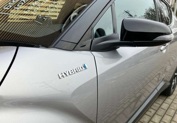 Toyota C-HR I Crossover Facelifting 2.0 Hybrid Dynamic Force 184KM 2020 Toyota C-HR Toyota C-HR 2.0 Hybrid Selection 2.0 Hybryda 184KM, zdjęcie 15