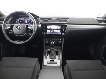 Skoda Superb III Kombi Facelifting 2.0 TDI SCR 200KM 2022 Skoda Superb Combi 2.0 TDI 200 KM Style DSG FV 23%, zdjęcie 11