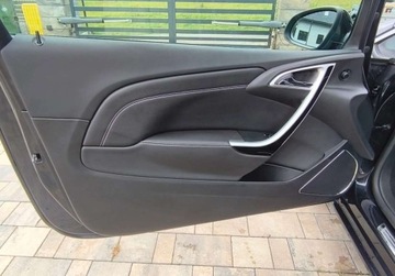 Opel Astra J GTC 1.6 SIDI Turbo ECOTEC 170KM 2014 Opel Astra Opel Astra 1.6 Benzyna 170KM, zdjęcie 18