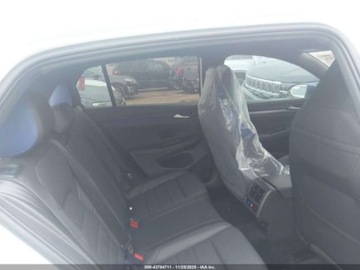 Volkswagen Golf VIII R 2.0 TSI 320KM 2023 Volkswagen Golf 2.0 319 KM, 4x4, DSG, VC, drobna szkoda, od ubezpieczalni, zdjęcie 5