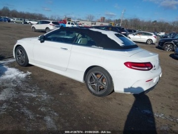 Mercedes Klasa C W205 2019 Mercedes-Benz Klasa C 2019 MERCEDES-BENZ C 300 4MATIC 2.0 Benzyna 255KM, zdjęcie 9