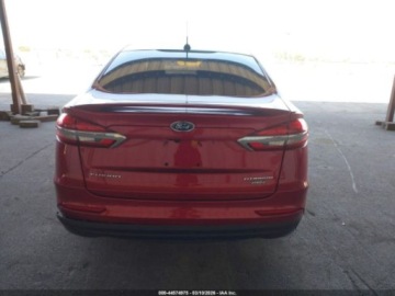 Ford Fusion 2020 Ford Fusion Plug-In Hybrid Titanium 2020 2.0 Hybryda 141KM, zdjęcie 4