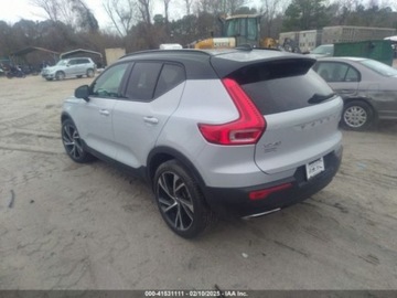 Volvo XC40 Crossover 2.0 T5 247KM 2020 Volvo XC 40 T-5 r-design 2.0 Benzyna 248KM, zdjęcie 4