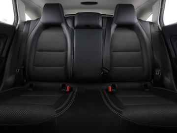 Mercedes CLA C117 Shooting Brake Facelifting 1.5 180 d 109KM 2017 Mercedes CLA 180 GRATIS! Pakiet Serwisowy o, zdjęcie 17