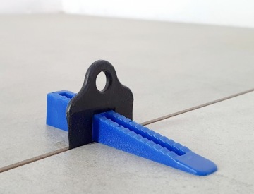 КОМПЛЕКТ СИСТЕМЫ ВЫРАВНИВАНИЯ ПЛИТКИ SIMPLEFIX 1000 ЗАЖИМОВ 200 КЛИНЕЙ