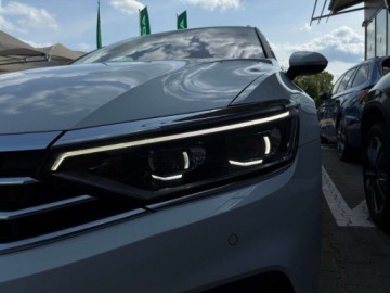 Volkswagen Passat B8 Variant Facelifting 2.0 TDI SCR 150KM 2023 Volkswagen Passat 2.0 TDI 150KM Business DSG Panorama Kamera LED Matrix Se, zdjęcie 33