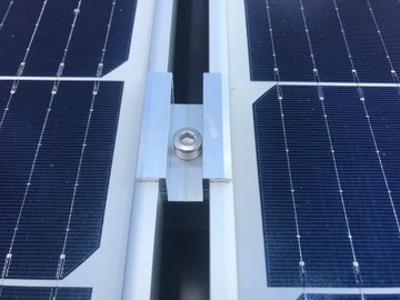 ЦЕНТРАЛЬНАЯ КЛЕММА ФОТОЭЛЬТАТИЧЕСКОЙ УСТАНОВКИ U24 + винт с утопленной головкой