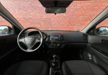 Hyundai i30 I CW Facelifting 1.4 DOHC 109KM 2010 Hyundai i30 Klima Niski przebieg Isofix Gwarancja w cenie Warszawa VKAF, zdjęcie 4
