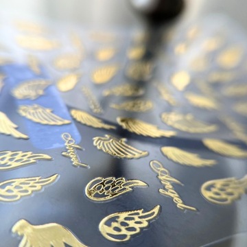 Naklejki do paznokci samoprzylepne SWT016 złote skrzydła angel gold wings