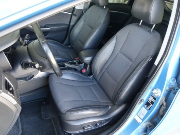 Hyundai i30 II Hatchback 5d 1.4 MPI 100KM 2012 Hyundai i30 1.4 Ben./Pół, zdjęcie 13