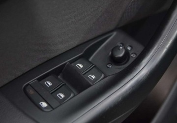 Audi Q3 I SUV 2.0 TDI 177KM 2013 Audi Q3 Podgrzewane fotele _ Quattro _ Stronic _ LED 2.0 Diesel 177KM, zdjęcie 21