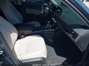 Honda 2023 Honda Civic 2023 Honda Civic Sedan LX CVT 2.0 Benzyna 158KM, zdjęcie 4
