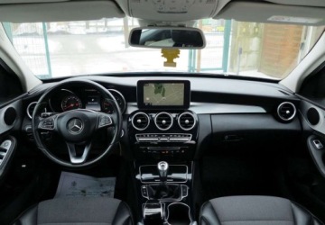 Mercedes Klasa C W205 Limuzyna 200 BlueTEC 136KM 2015 Mercedes-Benz Klasa C Mercedes-Benz Klasa C 200 (BlueTEC) d Avantgarde 1.6, zdjęcie 10