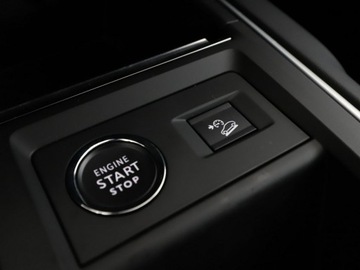 Citroen C5 Aircross SUV Facelifting 1.2 PureTech 131KM 2023 Citroen C5 Aircross 1.2 Benzyna Automat Shine Navi, zdjęcie 29