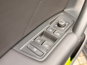 Volkswagen Tiguan II SUV Facelifting 2.0 TSI 190KM 2022 Volkswagen Tiguan 2.0TSI 190KM ACC 4x4 SalonPL Ele, zdjęcie 19