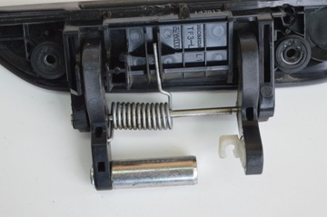 HONDA JAZZ 2012 PŘEDNÍ STRANA LEVÝ KLIKA VNĚJŠÍ DVEŘE PŘEDNÍCH