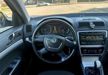 Skoda Octavia II Kombi 1.6 TDI CR DPF 105KM 2010 Skoda Octavia Skoda Octavia 1.6 Diesel 105KM, zdjęcie 4
