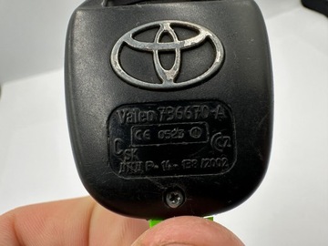 KLÍČ KLÍČEK OVLÁDAČ TOYOTA AVENSIS VALEO 736670-A