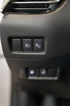 Toyota C-HR I Crossover Facelifting 1.8 Hybrid 122KM 2020 Toyota C-HR 1.8 Hybrid Executive 1.8 Hybryda 122KM, zdjęcie 19