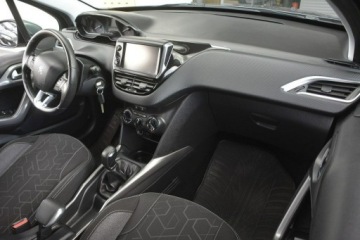 Peugeot 2008 I SUV Facelifting 1.6 BlueHDi 75KM 2018 Peugeot 2008 1.6 Blue HDI nawigacja Android Auto C, zdjęcie 17