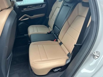 Porsche Cayenne III SUV Plug-In Facelifting 3.0 470KM 2025 Porsche Cayenne Porsche Cayenne E-Hybrid 470 KM Crayon 2025 11 000 km, zdjęcie 33