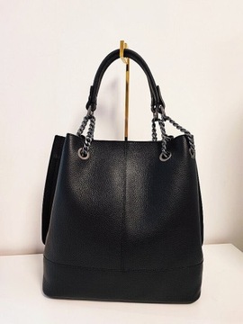 Laura Biaggi torba shopper skórzana czarna z łańcuszkami