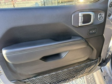 Jeep Wrangler IV Sport 4d Seria 5  2.0 GME Turbo  272KM 2019 Jeep Wrangler Sahara 2.0T 272KM 4x4 2019r. Hardtop, zdjęcie 14