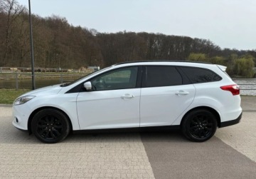 Ford Focus III Kombi 1.0 EcoBoost 125KM 2013 Ford Focus 1.0 Benzyna Bezwypadkowy Pierwszy Wlasciciel Benzyna 125KM, zdjęcie 5