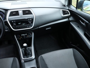 Suzuki SX4 II S-cross 1.6 VVT 120KM 2015 Suzuki SX4 S-Cross 1.6 VVT, Salon Polska, zdjęcie 7