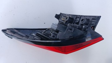 ФОНАРЬ ЗАДНИЙ ПРАВЫЙ ПРАВЫЙ TOYOTA CHR 81550-F4010-00