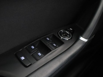 Hyundai i40 Kombi Facelifting 2.0 GDI 165KM 2015 Hyundai i40 Automat Navi Czujniki perkowania, zdjęcie 36