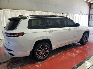 Jeep Grand Cherokee IV 2022 Jeep Grand Cherokee L Summit 2022 5.7l 5.7 Benzyna 357KM, zdjęcie 3