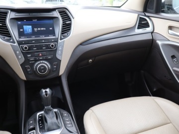 Hyundai Santa Fe III SUV Facelifting 2.0 CRDi 185KM 2017 Hyundai Santa Fe 2.0 CRDi, Salon Polska, zdjęcie 7