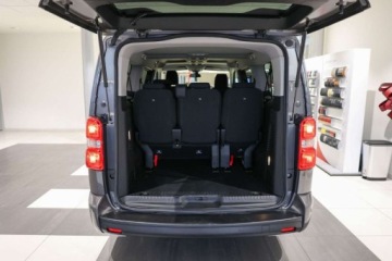 Toyota 2022 Toyota Proace Verso Verso 2.0 D4-D Long Family Aut. 2.0 Diesel 177KM, zdjęcie 27