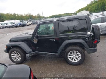 Jeep Wrangler IV 2023 Jeep Wrangler 2-Door Sport S 2023 2.0l 2.0 Benzyna 270KM, zdjęcie 2