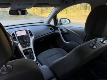 Opel Astra J Hatchback 5d 1.4 Twinport ECOTEC 100KM 2010 Opel Astra J 1.4 100KM|Klimatronik|LCD|Manual, zdjęcie 18
