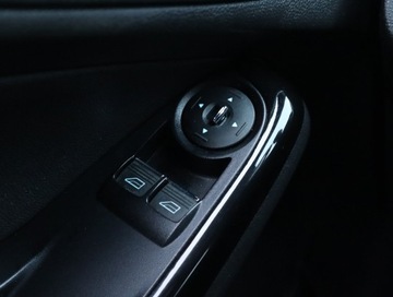 Ford Fiesta VII Hatchback 5d 1.6 Duratorq TDCi DPF 95KM 2013 Ford Fiesta 1.6 TDCi, Klima, zdjęcie 17