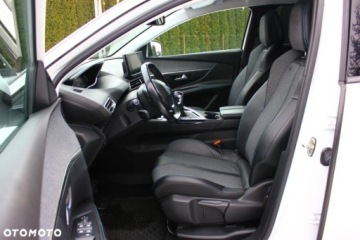 Peugeot 5008 II Crossover Facelifting 1.5 BlueHDi 130KM 2021 Peugeot 5008 Peugeot 5008 1.5 BlueHDi Allure SampS 1.5 Diesel 130KM, zdjęcie 24