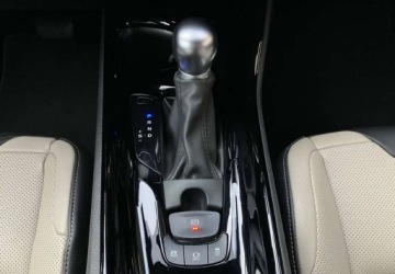 Toyota C-HR I Crossover Facelifting 2.0 Hybrid Dynamic Force 184KM 2020 Toyota C-HR Toyota C-HR 2.0 Hybrid Selection 2.0 Hybryda 184KM, zdjęcie 33