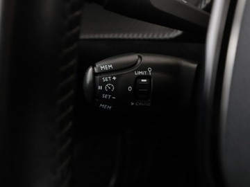 Peugeot 2008 II SUV 1.2 PureTech 100KM 2020 Peugeot 2008 Kamera, Aut.klima, Navi, Bluetooth, zdjęcie 32